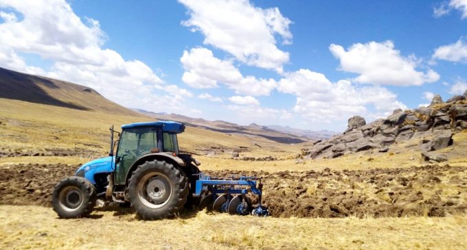 AUTODEMA TRABAJA EN LA MEJORA DE SUELOS PARA SIEMBRA DE PASTOS MEJORADOS