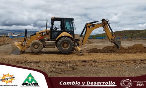 AUTODEMA FIRMARÁ CONVENIO PARA ENTREGAR TRACTOR AGRÍCOLA Y RETROEXCAVADORA PARA POSTERIORMENTE EMPEZAR LA CONSTRUCCIÓN DE LA MICROREPRESA DE HUAYLLANI.